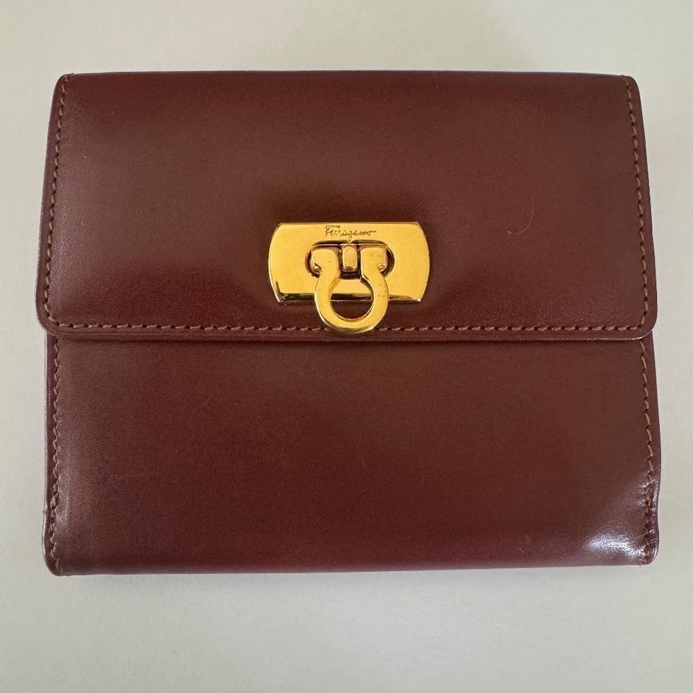 Salvatore Ferragamo Brown Leather Vintage Bi-Fold Wallet w/ Gancini Closure
